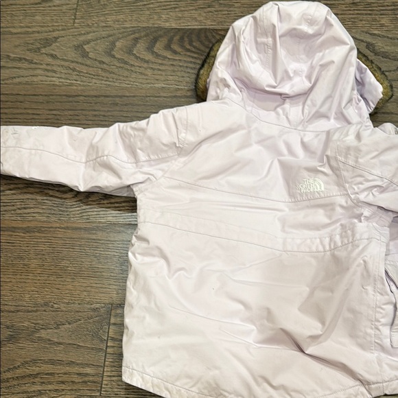 The North Face Light Pink Jacket with Faux Fur Hood 2T toddler parka - Picture 10 of 12